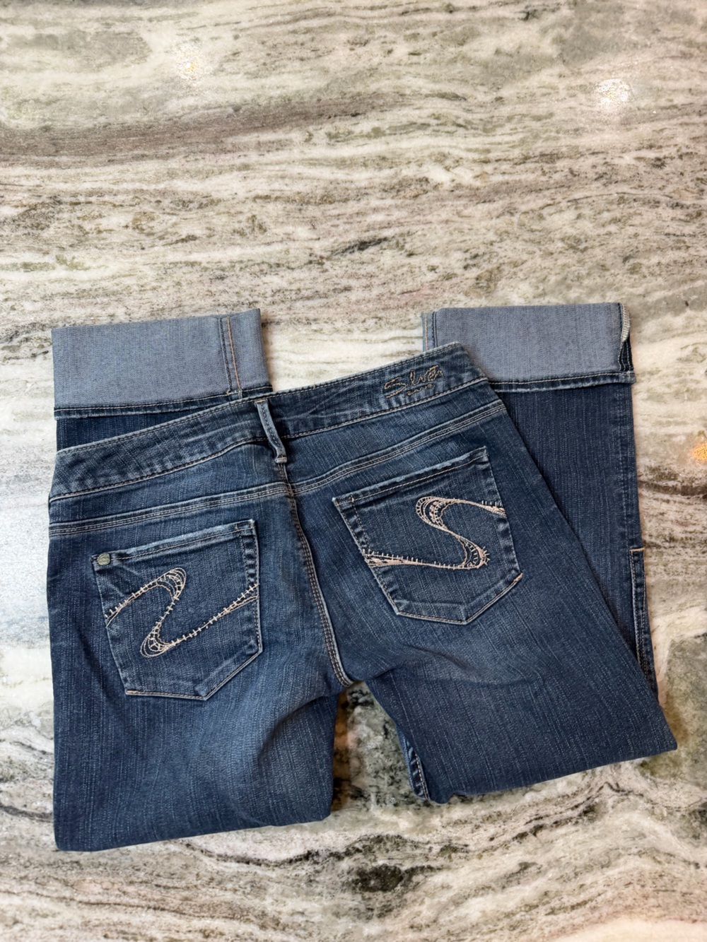 Silver Jeans Low Rise Dark Blue Cropped Ankle Jeans Size 28